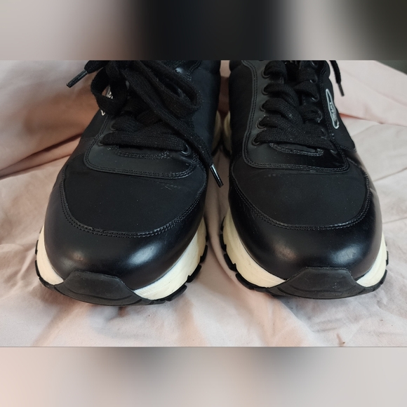 Prada Men's 11.5 Black Shock Absorbing Low Top - Picture 15 of 15